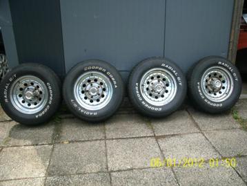 crome jeep velgen 15 duime beschikbaar voor biedingen