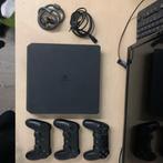 ps4 console met 3 controllers, Games en Spelcomputers, Ophalen of Verzenden, Slim