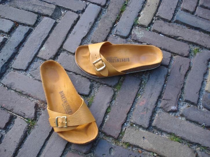 Livraison gratuite Luxury Brown Madrid Birkenstocks MT 39, Vêtements | Femmes, Chaussures, Comme neuf, Sandales de bain, Brun