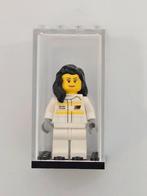 Lego Minifigure Michéle Mouton. 100% origineel! + showcase., Verzenden, Nieuw, Lego