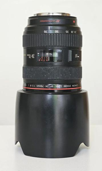 Canon EF 24-70 mm f/2.8L USM beschikbaar voor biedingen