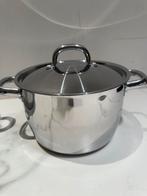Kookpot + vergiet en deksel 23 diameter, Huis en Inrichting, Keuken | Potten en Pannen, Keramische plaat, Pannenset, Zo goed als nieuw