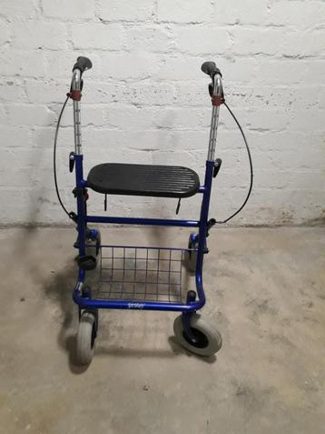 Rollator blauw beschikbaar voor biedingen