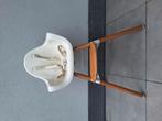 Child wood eetstoel met tafel en 2 zitkussens, Kinderen en Baby's, Kinderstoelen, Ophalen, Zo goed als nieuw