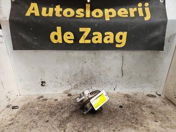 Dynamo van een Mazda 3. beschikbaar voor biedingen