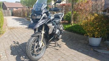 1200 cc, Tourisme, Plus de 35 kW, 2 cylindres, Particulier