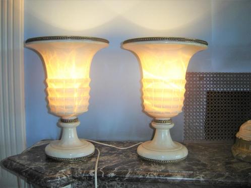 Magnifique paire de vases lampes en albâtre et bronze, Antiek en Kunst, Antiek | Vazen, Ophalen of Verzenden
