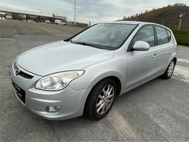 Hyundai i30 2007, Autos, Hyundai, Particulier, i30, ABS, Airbags, Air conditionné, Verrouillage central, Vitres électriques, Essence