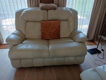Salon, 3 zit en 2 zit, leder, cremekleurig beschikbaar voor biedingen