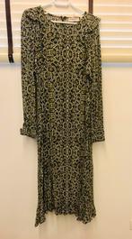 Zwart/groen lang kleed in slangenprint van Essentiel, Kleding | Dames, Ophalen of Verzenden, Zo goed als nieuw, Essentiel Antwerp