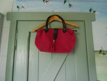 * zeer leuke gerieflijke handtas, Nieuw beschikbaar voor biedingen