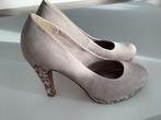 Pumps nieuw maat 39, Pumps, Beige, Nieuw, Ophalen of Verzenden