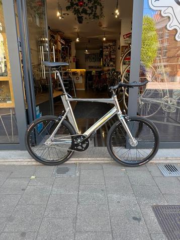 Compact Fixed Gear !  beschikbaar voor biedingen