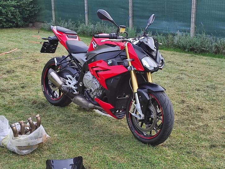 Prachtige & full-option BMW S1000R, Motoren, Motoren | BMW, Particulier, Sport, ABS, Electronisch instelbare dempers, Handvatverwarming