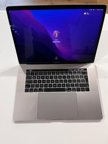 Mac Book Pro 15 inch 2016 beschikbaar voor biedingen