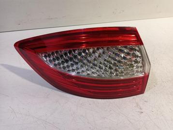 ACHTERLICHT LINKS BUITEN Ford Mondeo IV Wagon (7S7113405B) beschikbaar voor biedingen