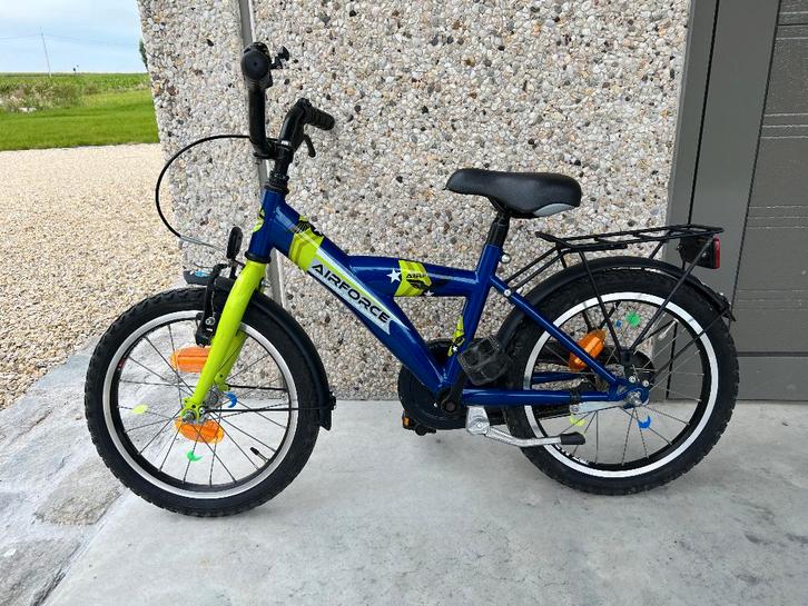 Kinderfiets 16 inch, Fietsen en Brommers, Fietsen | Kinderfietsjes, Zo goed als nieuw, 16 tot 20 inch, Zijwieltjes, Ophalen
