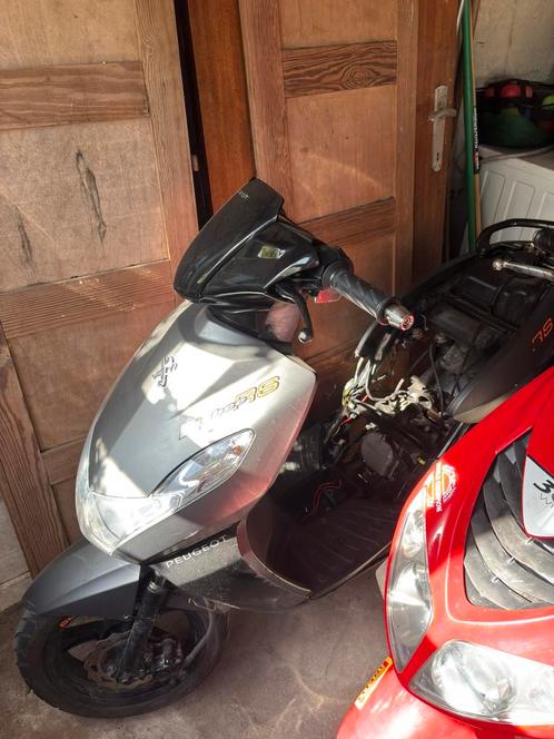 Peugeot kisbee rs onderdelen alles mag weg, Fietsen en Brommers, Scooters | Peugeot, Gebruikt, Klasse A (25 km/u), Ophalen