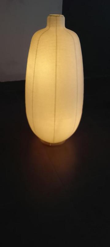 LAMPADAIRE OVAL BLANC + AMPOULE LED 2200K, LAMPADAIRE, Comme neuf, Enlèvement, 100 à 150 cm