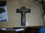 crucifix ancien en hêtre et métal coulé, Enlèvement ou Envoi