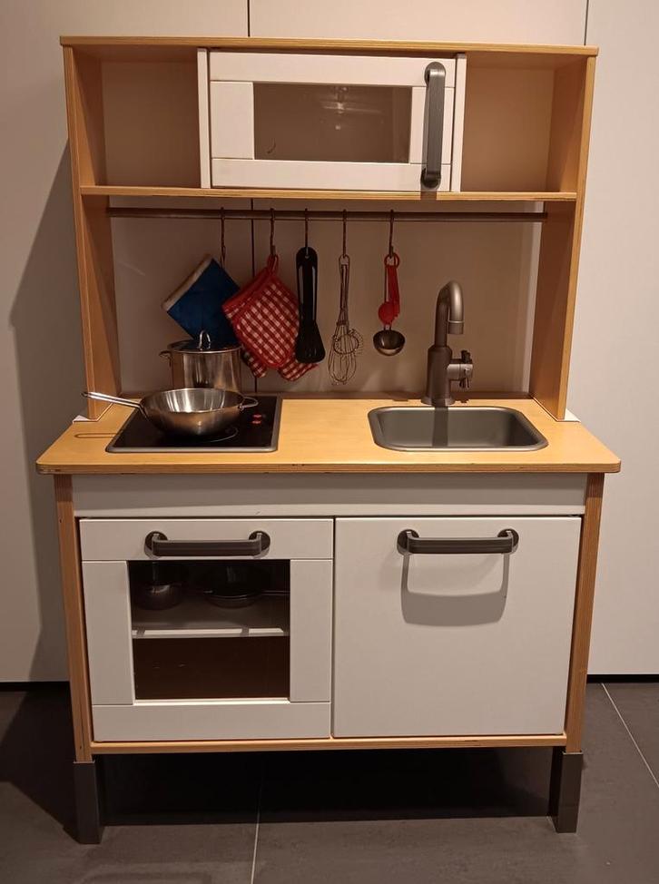 IKEA Duktig Kinderkeukentje – mét accessoires, Kinderen en Baby's, Speelgoed | Speelkeukens, Gebruikt, Speelkeuken, Hout, Ophalen