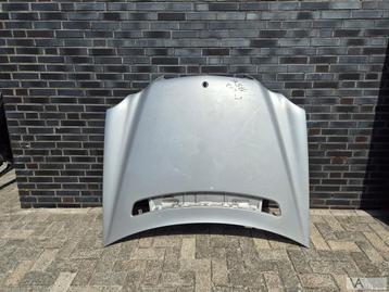Mercedes C klasse W203 2000 - 2007 motorkap zilver kras €50 beschikbaar voor biedingen