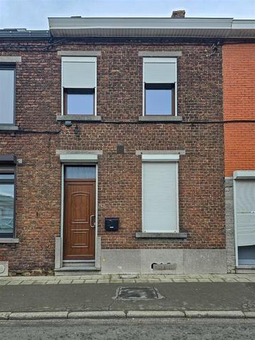 Maison te koop in Flénu, 2 slpks beschikbaar voor biedingen