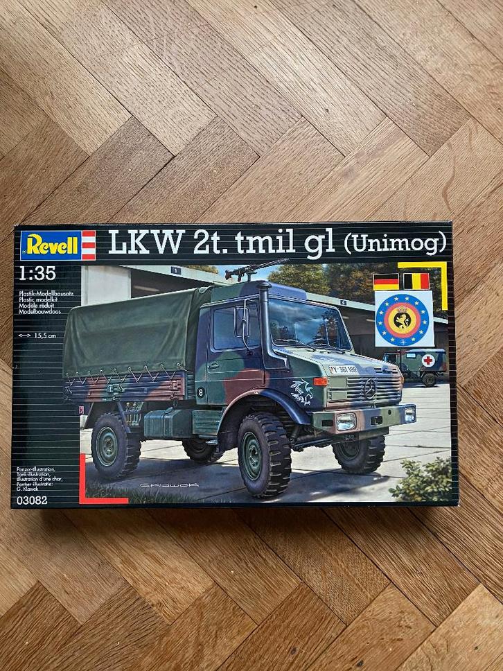 UNIMOG LKW 2t. - BELGISCH LEGER - 1:35, Hobby en Vrije tijd, Modelbouw | Auto's en Voertuigen, Nieuw, Truck, 1:32 tot 1:50, Revell