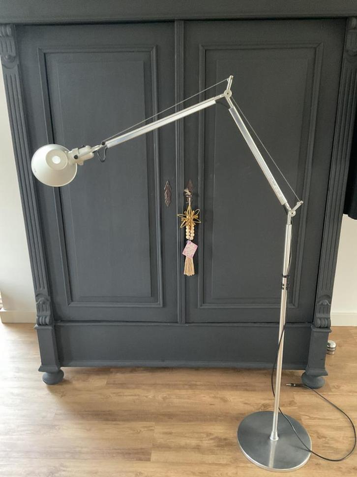 Lampadaire Artemide Tolomeo Lettura Terra, Maison & Meubles, Lampes | Lampadaires, Comme neuf, 200 cm ou plus, Métal, Enlèvement