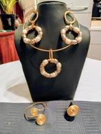 Parure NEUVE FAIT MAIN, Enlèvement