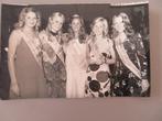 1972 persfoto Nieuwsblad schuimwijnkoningin Overijse, Verzamelen, Foto's en Prenten, 1960 tot 1980, Foto, Ophalen of Verzenden