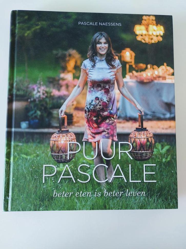 Puur Pascale, Pascale Naessens, Boeken, Kookboeken, Zo goed als nieuw, Ophalen of Verzenden