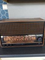 Vintage radio Grundig, Antiek en Kunst, Antiek | Tv's en Audio, Ophalen of Verzenden