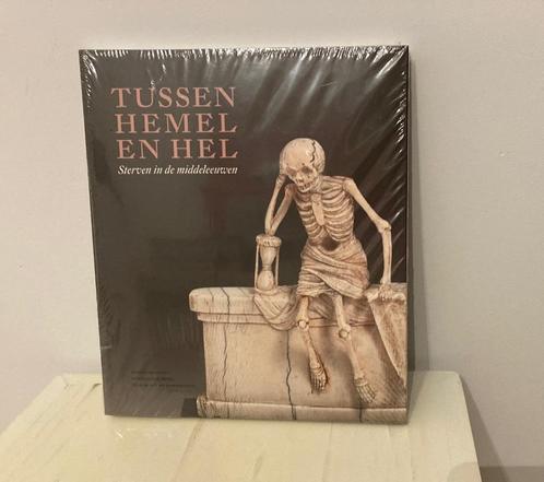 Historisch werk "Tussen hemel en hel" NIEUW, Boeken, Politiek en Maatschappij, Nieuw, Maatschappij en Samenleving, Ophalen of Verzenden