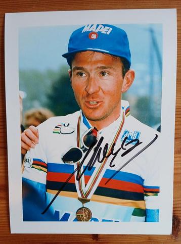 Gesigneerde foto van Johan Museeuw.  beschikbaar voor biedingen