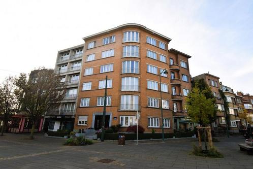 Appartement in Molenbeek-Saint-Jean, 2 slpks, Immo, Huizen en Appartementen te koop, Appartement, D