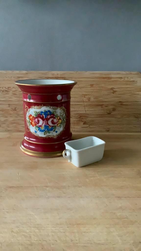Porseleinen warmhouder voor theepot warm van Pillivuyt., Antiek en Kunst, Antiek | Porselein, Ophalen