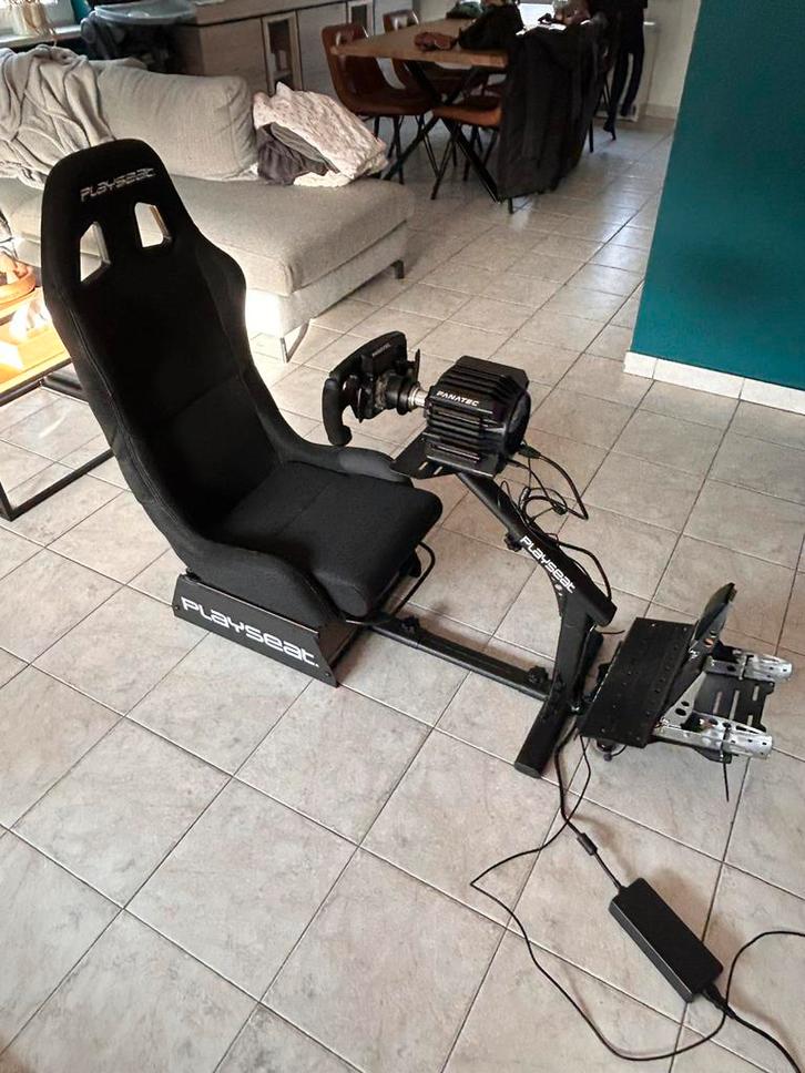 fanatec dd + playseat, Games en Spelcomputers, Games | Sony PlayStation 5, Zo goed als nieuw, Ophalen