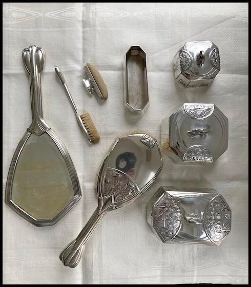 ART NOUVEAU JUGENDSTIL WMF VERZILVERD BADKAMERTAFELSET, Antiek en Kunst, Antiek | Overige Antiek, Ophalen of Verzenden