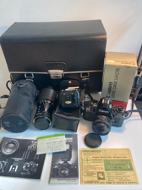 Analoge pakket met Canon A-1 camera en toebehoren 35mm, Audio, Tv en Foto, Fotocamera's Analoog, Zo goed als nieuw, Spiegelreflex