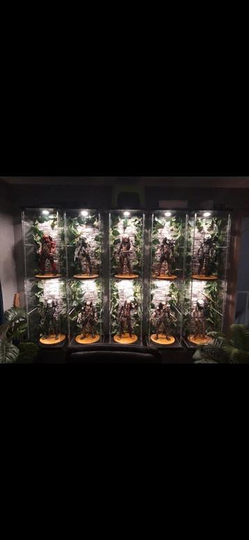 Neca predators  beschikbaar voor biedingen