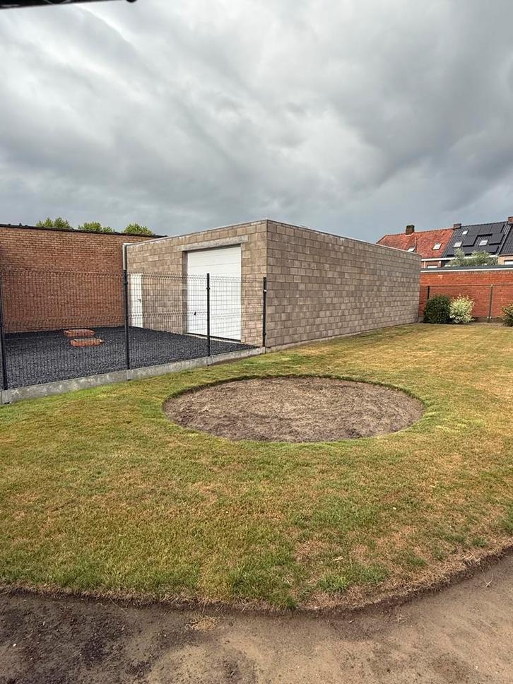 Grote garage 80m2 Harelbeke centrum, Immo, Garages en Parkeerplaatsen, Provincie West-Vlaanderen