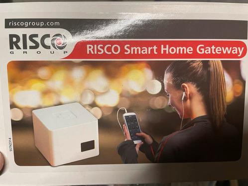 Risco smart home gateway met thermostatische kranen, Doe-het-zelf en Bouw, Alarmsystemen, Zo goed als nieuw, Ophalen of Verzenden