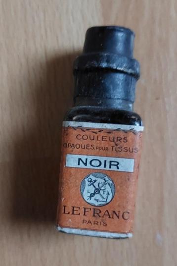 antiek verf flesje beschikbaar voor biedingen