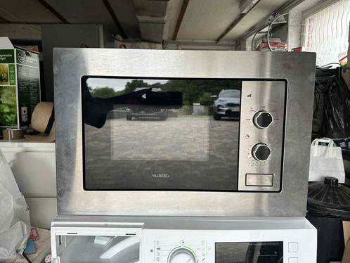 Micro‑ondes encastrable Valberg, Elektronische apparatuur, Microgolfovens, Gebruikt, Inbouw, Microgolfoven, 45 tot 60 cm, Draaiplateau