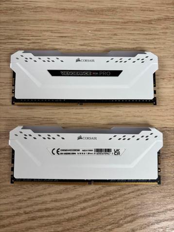 Corsair Vengeance RGB Pro 16 Go (2 x 8 Go) DDR4 3200 MHz CL1, Enlèvement ou Envoi, DDR4, Comme neuf, Desktop