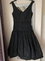 Robe noire Zara sans étiquette +tôt un 36 lisez