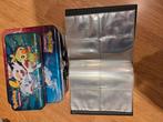 Boîte Pokémon avec articles divers, porte-cartes et boîte à, Enlèvement, Comme neuf