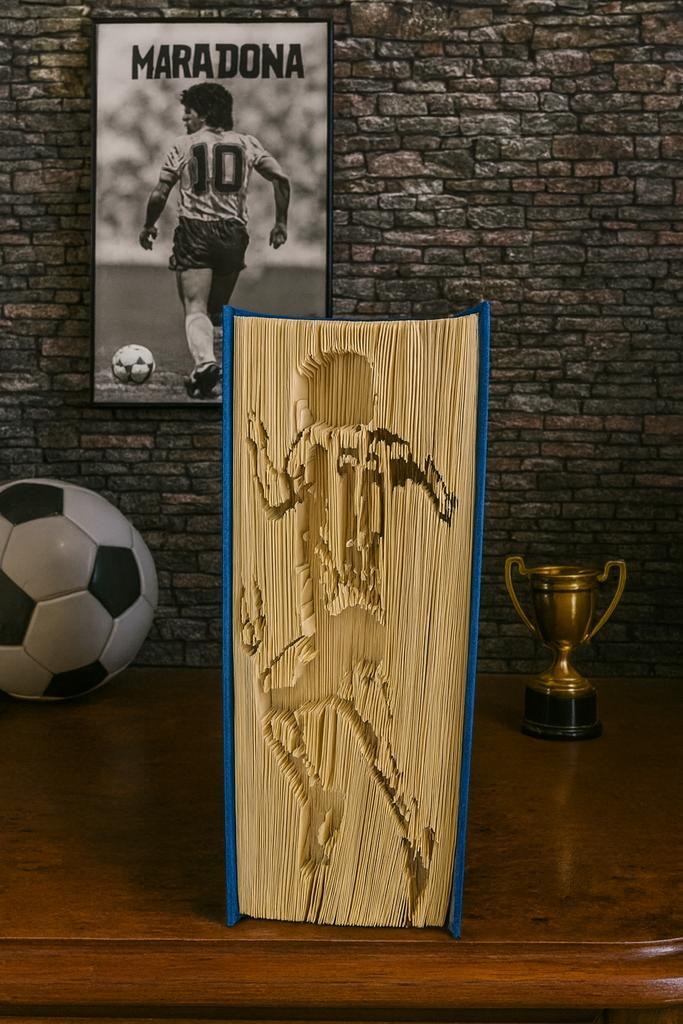 Un hommage artistique à Maradona, Verzamelen, Rookartikelen, Aanstekers en Luciferdoosjes, Zo goed als nieuw, Ophalen of Verzenden