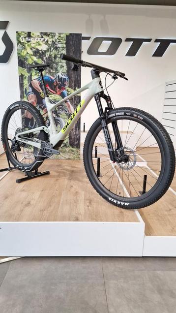 Scott Spark Team Uitgave 2026 Groot beschikbaar voor biedingen